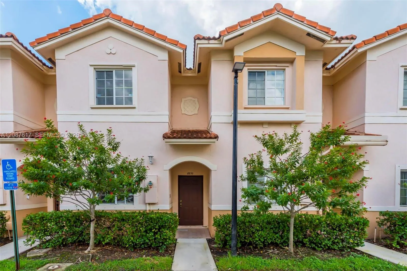 En Venta 8870 N Isles Circle, Tamarac, FL 33321, Tamarac, FL 33321