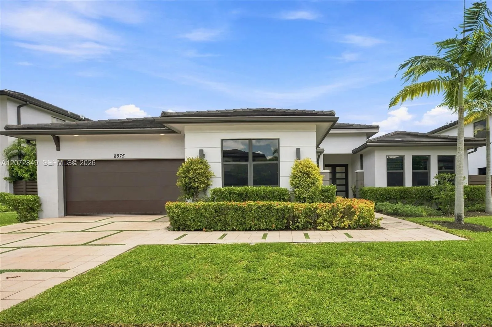 Foto de propiedad en 8875 NW 161st Terrace, Miami Lakes, FL 33018 Miami Lakes con MLS# 