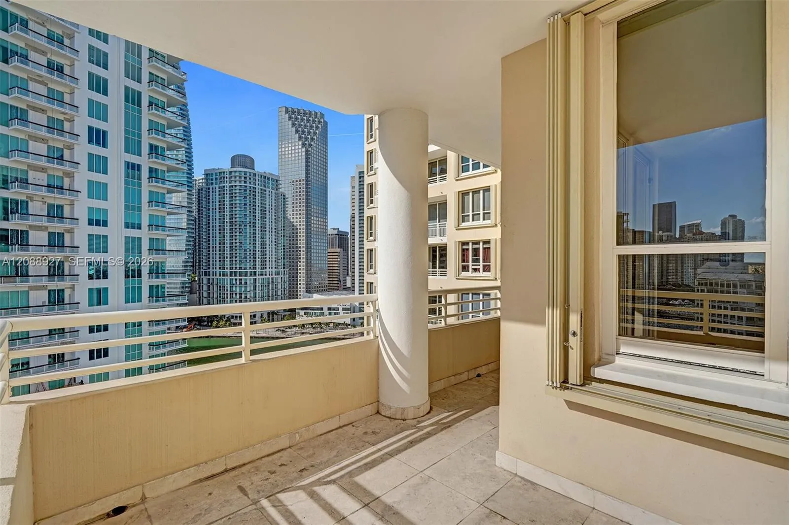 En Renta 888 Brickell Key Drive 1901, Miami, FL 33131, Miami, FL 33131