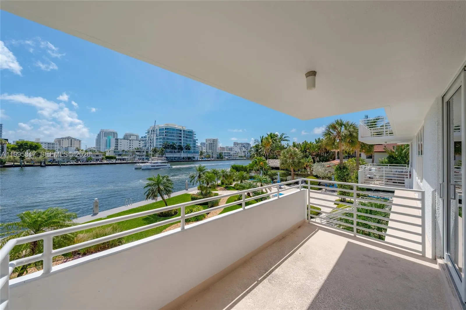 Vendido 888 Intracoastal Drive 2B, Fort Lauderdale, FL 33304, Fort Lauderdale, FL 33304