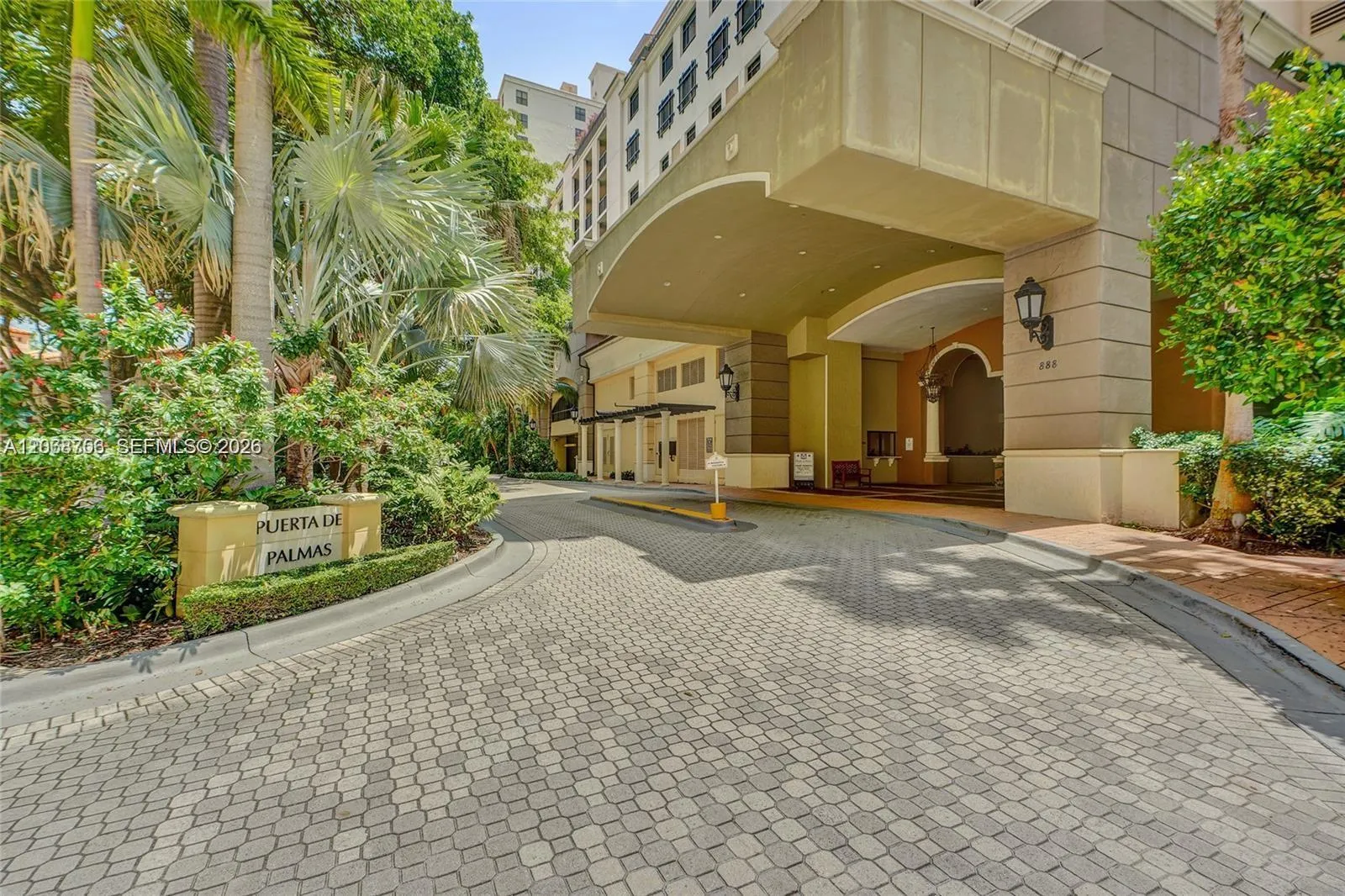 En Venta 888 S Douglas Road 304, Coral Gables, FL 33134, Coral Gables, FL 33134
