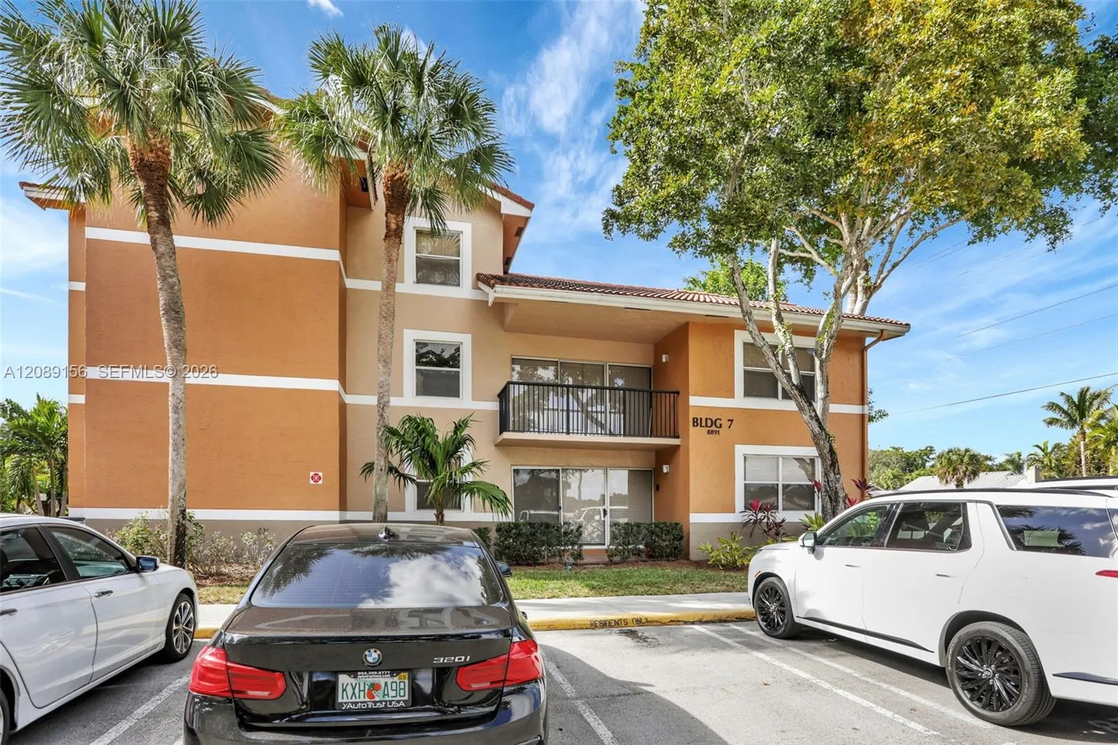 En Venta 8891 Wiles Road 102, Coral Springs, FL 33067, Coral Springs, FL 33067