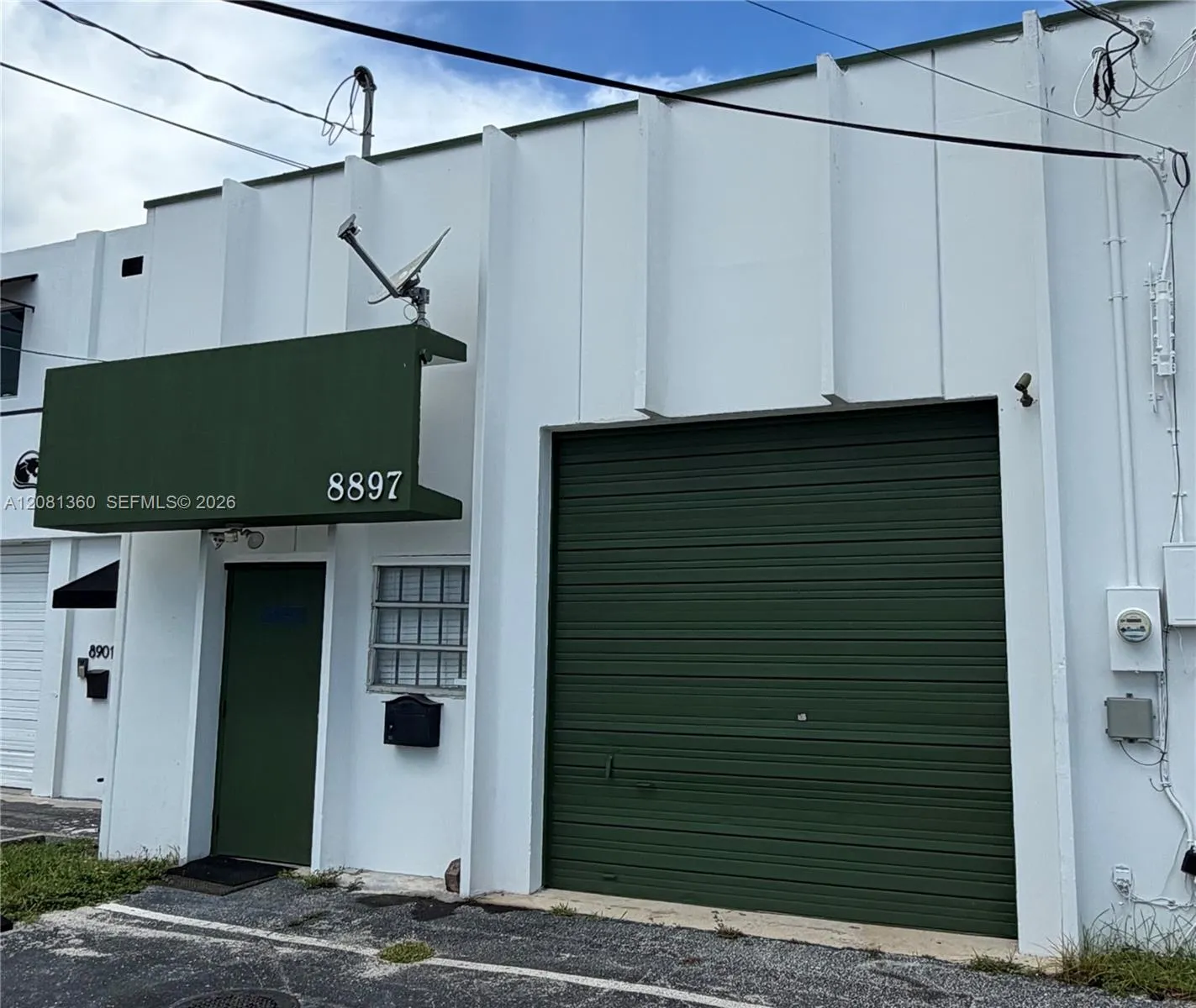 Foto de propiedad en 8897 SW 129th Street, Miami, FL 33176 Miami con MLS# 