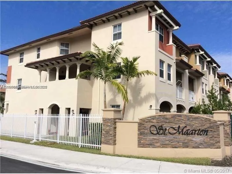 Foto de propiedad en 8900 NW 97th Avenue 212, Doral, FL 33178 Doral con MLS# 