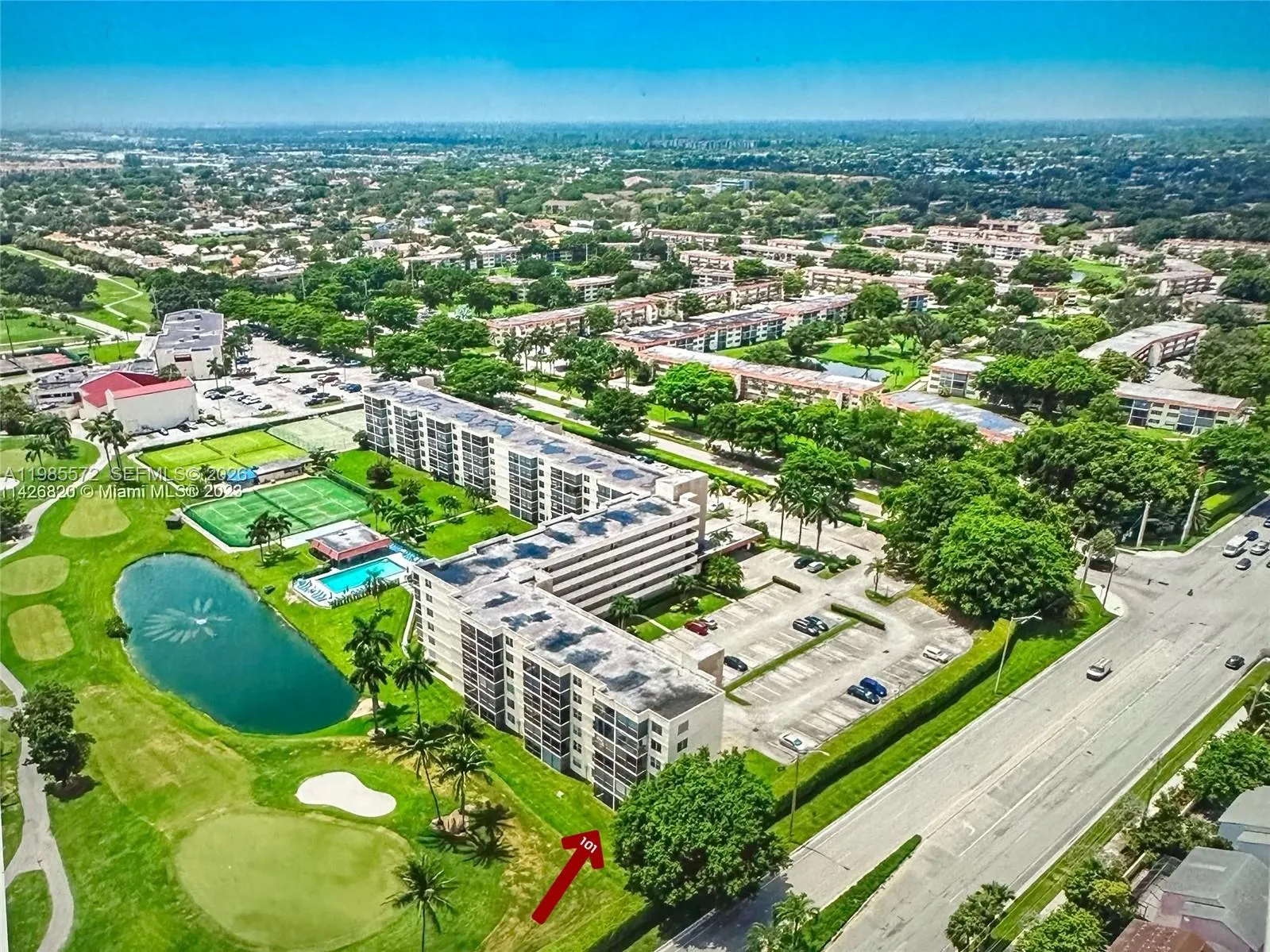Foto de propiedad en 8900 Washington Boulevard 101A, Pembroke Pines, FL 33025 Pembroke Pines con MLS# 