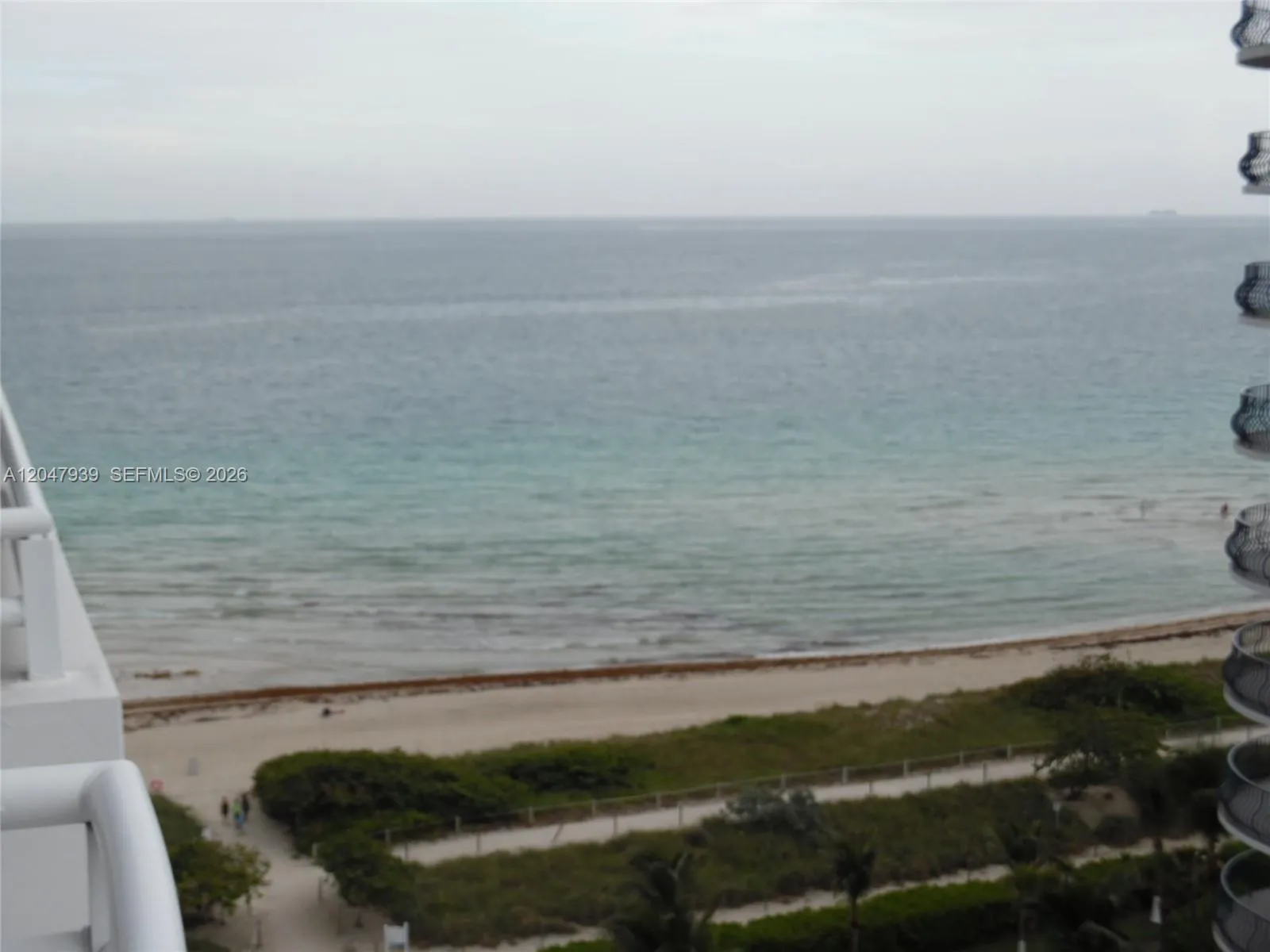 En Renta 8911 Collins Avenue 1102, Surfside, FL 33154, Surfside, FL 33154