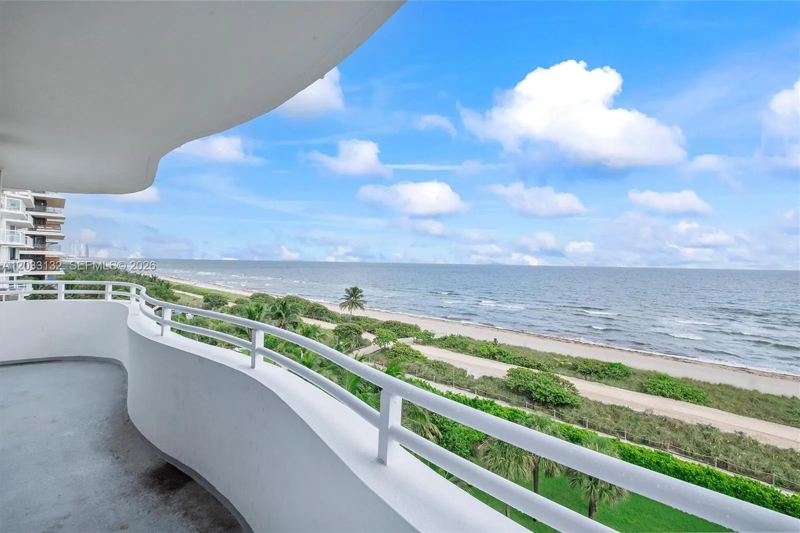 Foto de propiedad en 8911 Collins Avenue 605, Surfside, FL 33154 Surfside con MLS#