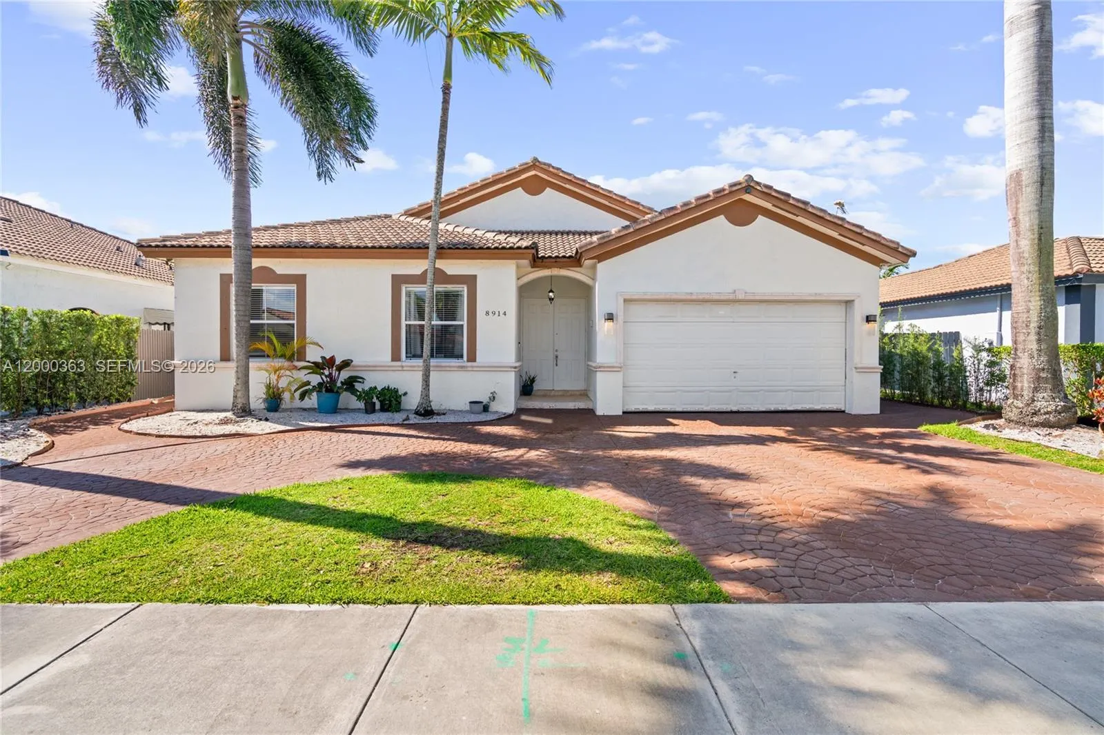 Vendido 8914 NW 168th Street, Miami Lakes, FL 33018, Miami Lakes, FL 33018