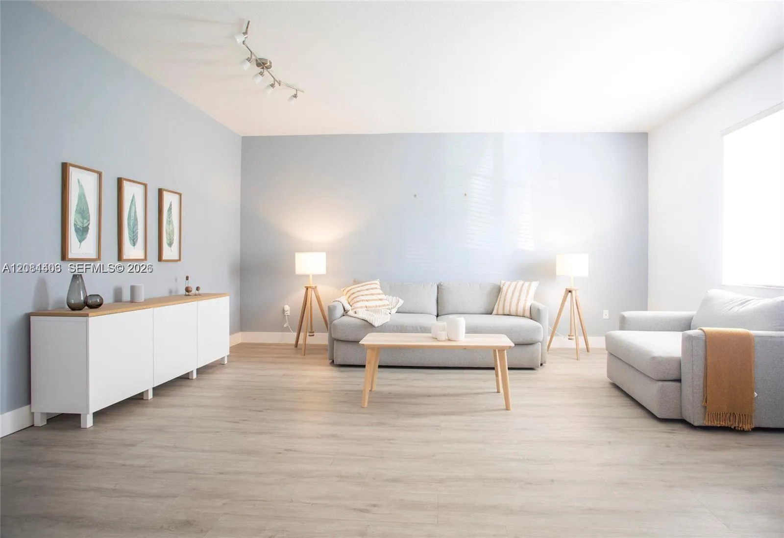Foto de propiedad en 8925 SW 18th Street 404, Miramar, FL 33025 Miramar con MLS# 