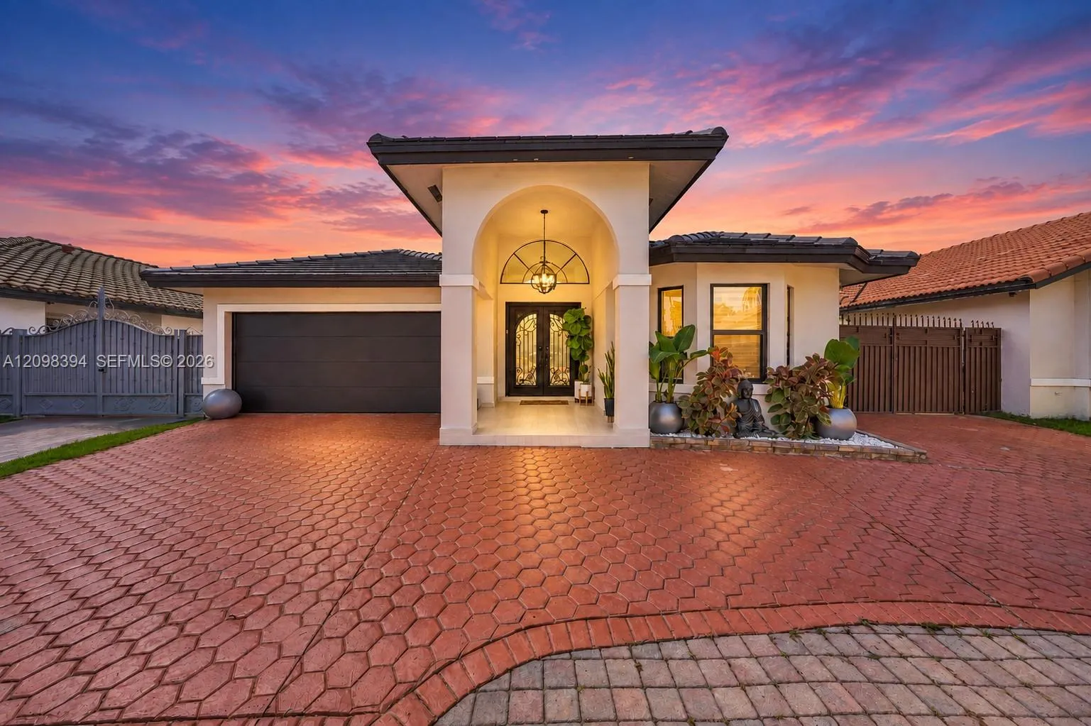 En Venta 8936 NW 150th Terrace, Miami Lakes, FL 33018, Miami Lakes, FL 33018