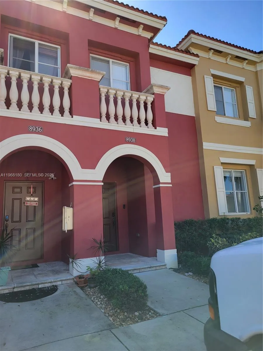 Foto de propiedad en 8938 SW 19th Street 904, Miramar, FL 33025 Miramar con MLS# 