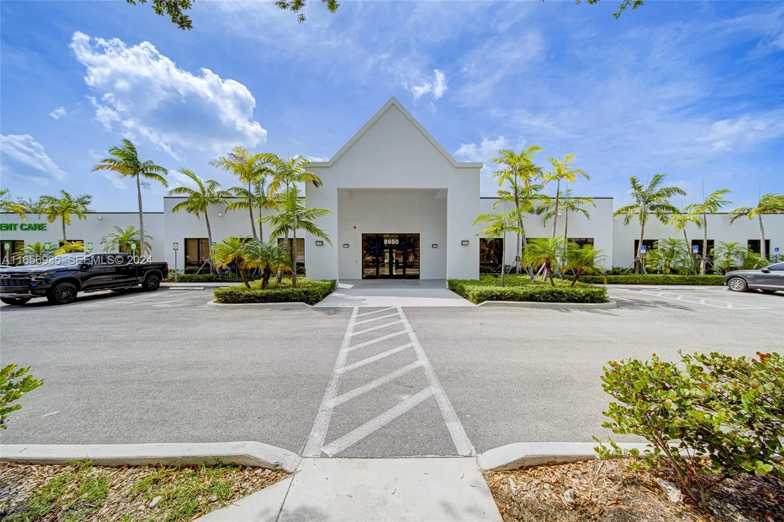 En Renta 8950 SW 152nd Street S Suite, Palmetto Bay, FL 33157, Palmetto Bay, FL 33157