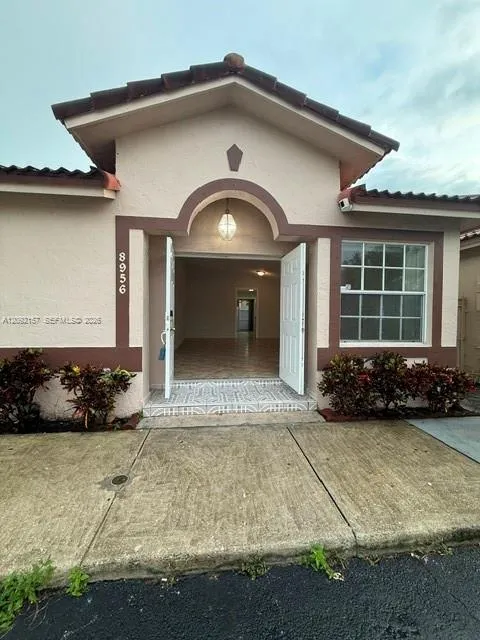 En Renta 8956 NW 120th Street 60, Hialeah Gardens, FL 33018, Hialeah Gardens, FL 33018
