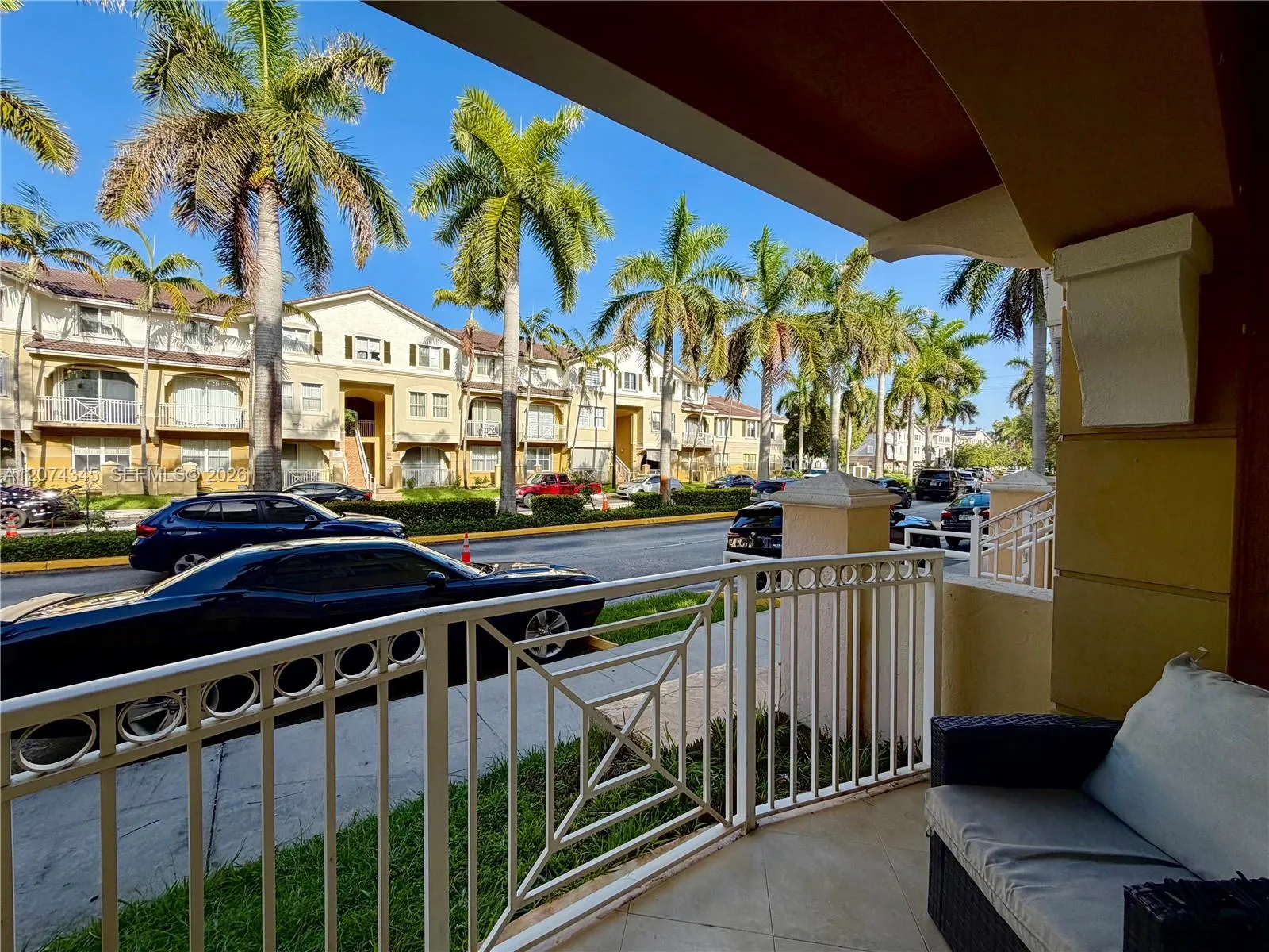 En Venta 8964 W Flagler Street 107, Miami, FL 33174, Miami, FL 33174