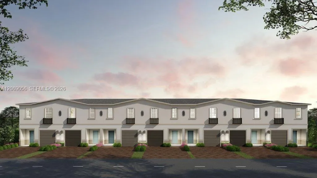 Foto de propiedad en 898 SW 11 Way, Florida City, FL 33034 Florida City con MLS# 