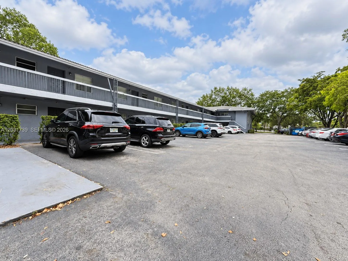 Foto de propiedad en 8982 W Sample Road 204, Coral Springs, FL 33065 Coral Springs con MLS# 