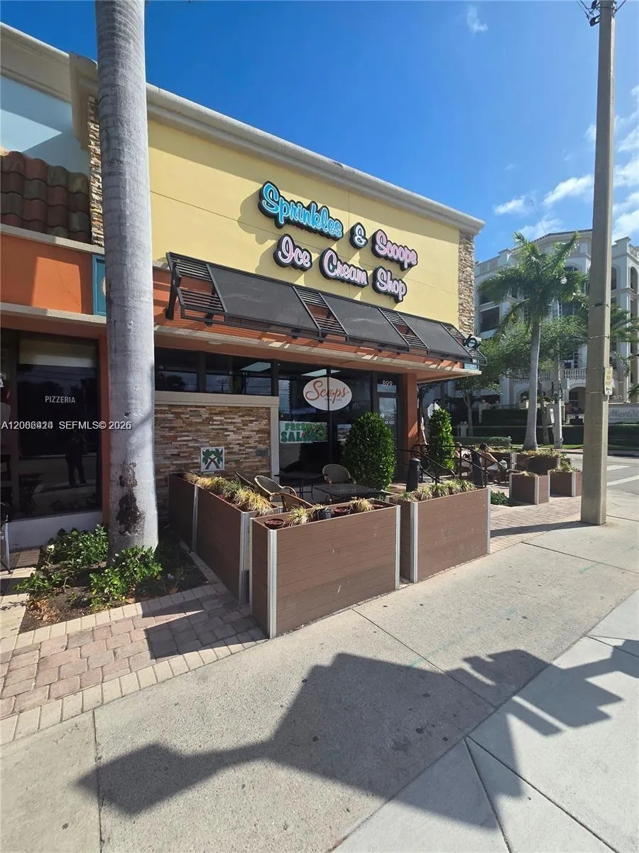 En Venta 899 E Palmetto Park Road, Boca Raton, FL 33432, Boca Raton, FL 33432