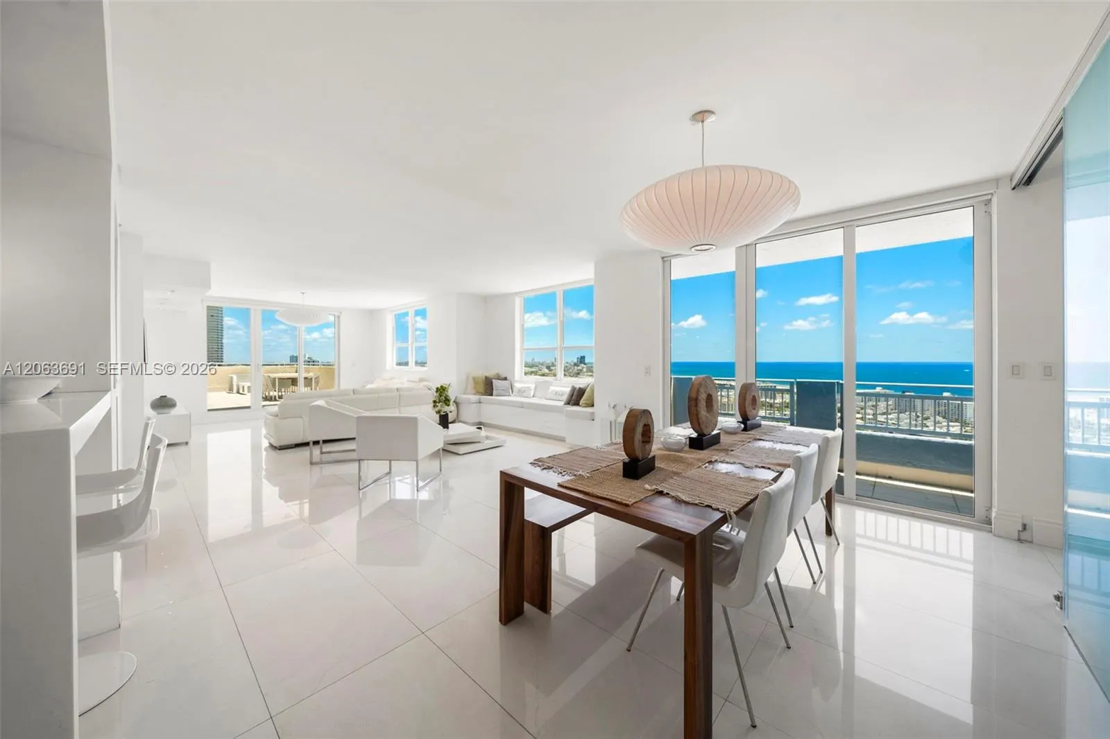 Foto de propiedad en 90 Alton Road PH3209, Miami Beach, FL 33139 Miami Beach con MLS#