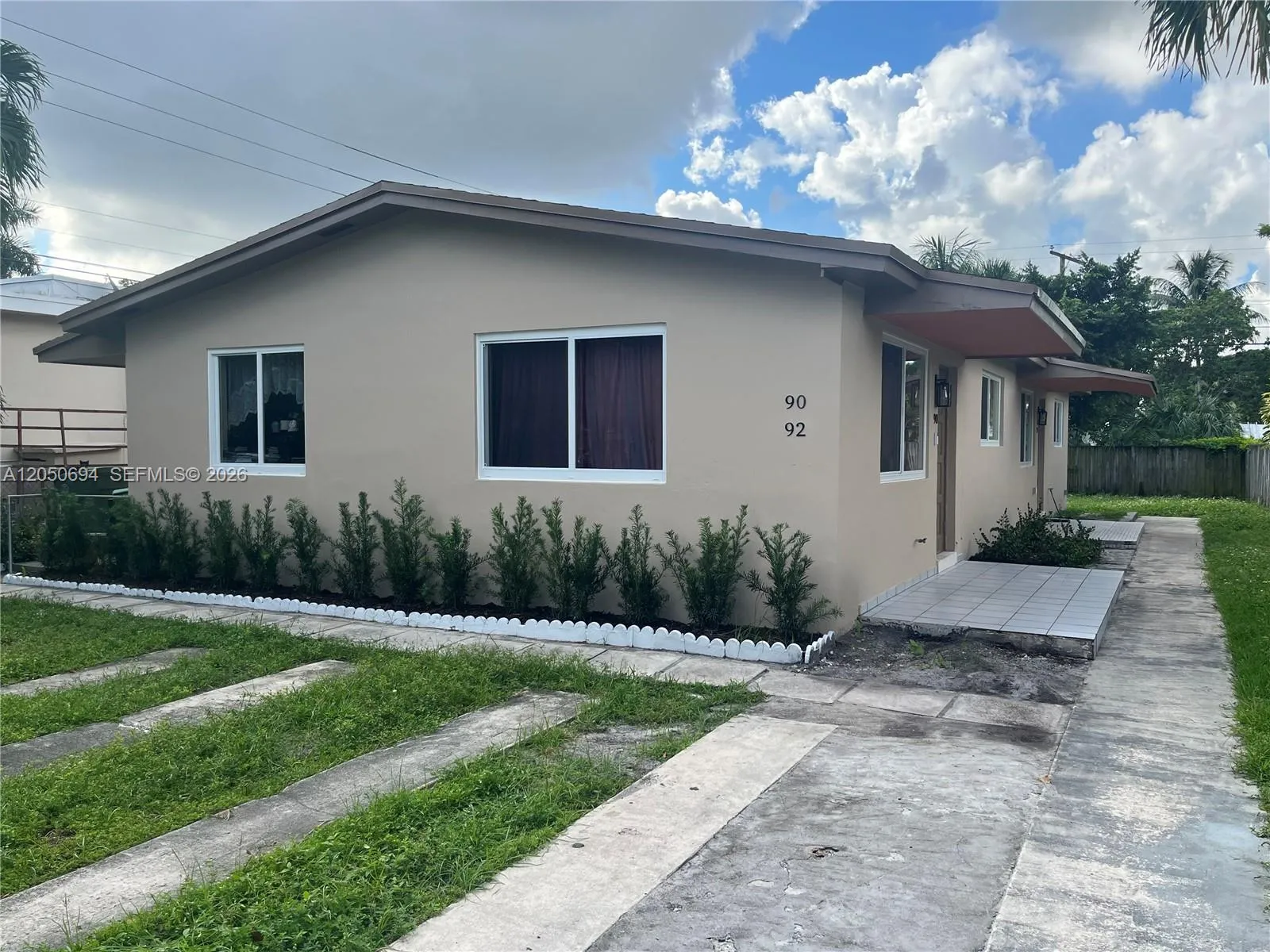 Alquilada 90 E 15th Street 1, Hialeah, FL 33010, Hialeah, FL 33010