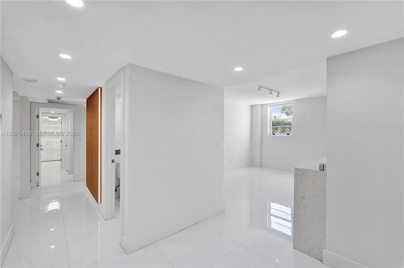 En Venta 90 Edgewater Drive 104, Coral Gables, FL 33133, Coral Gables, FL 33133