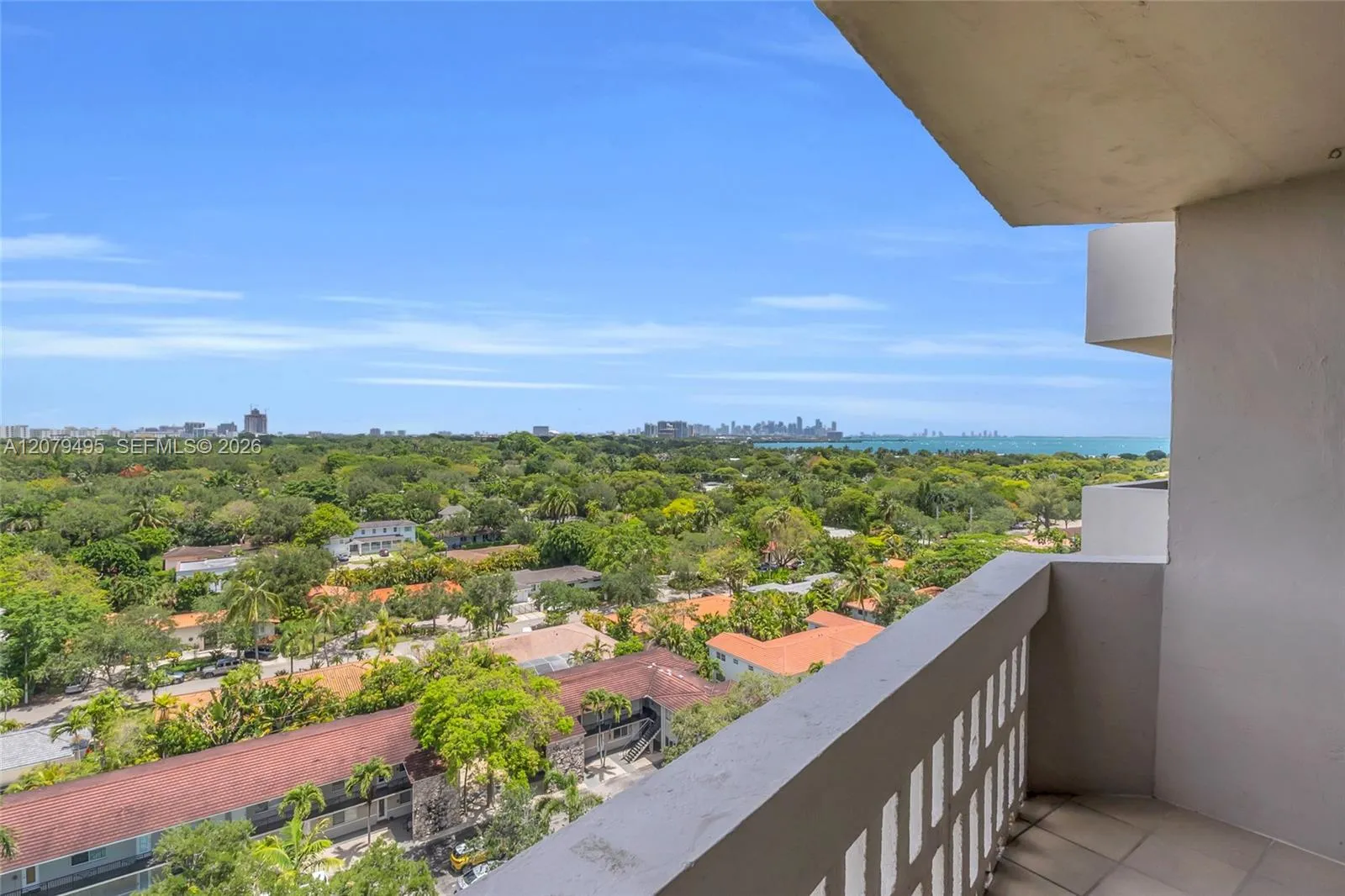 En Renta 90 Edgewater Drive 1101, Coral Gables, FL 33133, Coral Gables, FL 33133