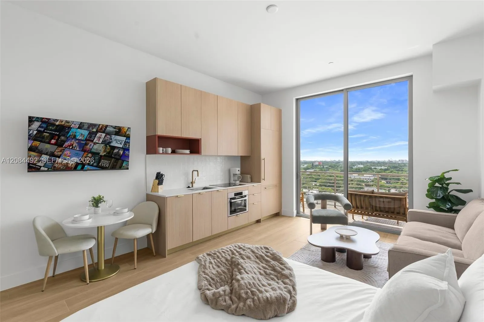 Foto de propiedad en 90 NE 32nd PH1116, Miami, FL 33137 Miami con MLS#