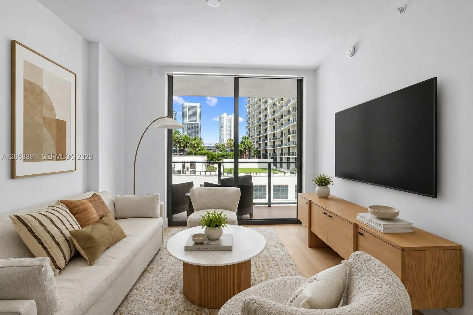 Foto de propiedad en 90 NE 32nd Street 710, Miami, FL 33127 Miami con MLS#