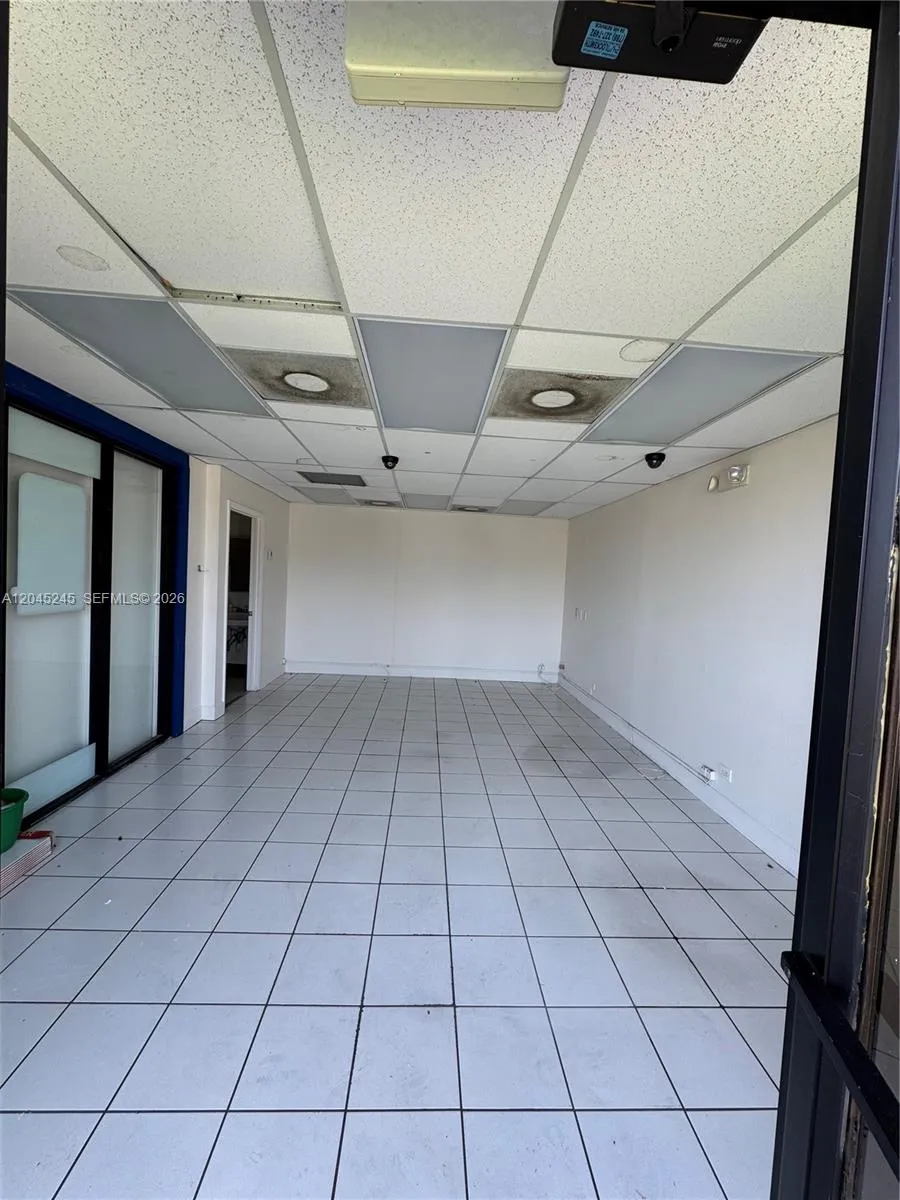 En Renta 90 NW 79th Avenue, Miami, FL 33126, Miami, FL 33126