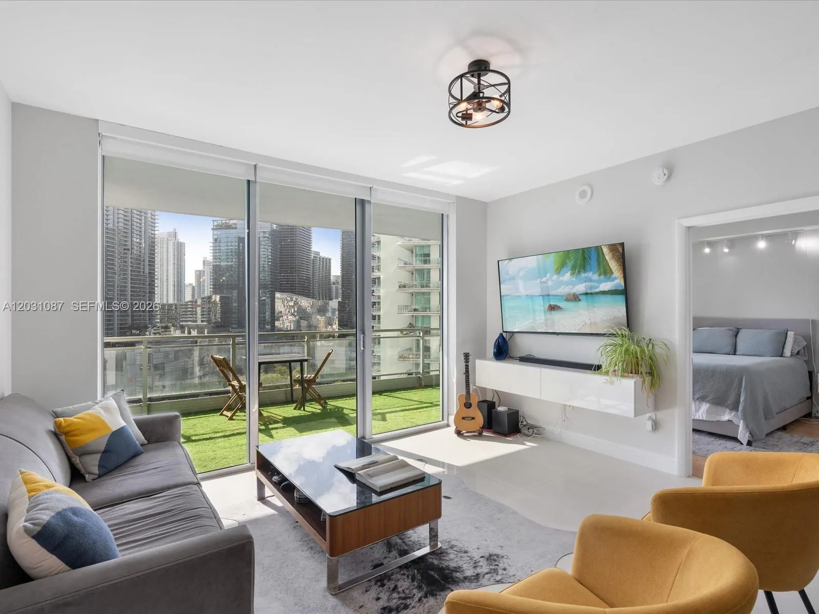 Vendido 90 SW 3rd Street 2015, Miami, FL 33130, Miami, FL 33130