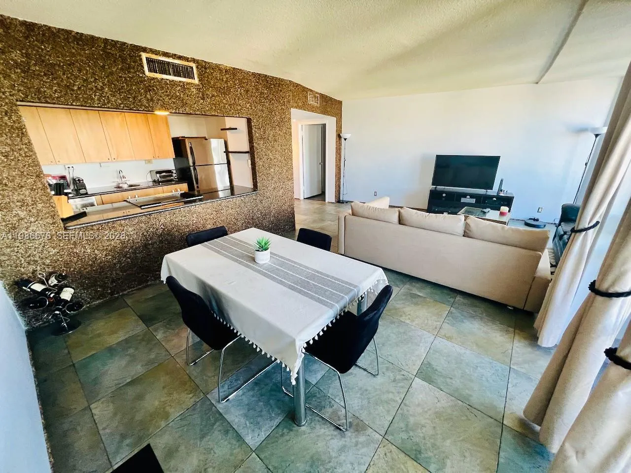 En Renta 900 Bay Drive 411, Miami Beach, FL 33141, Miami Beach, FL 33141