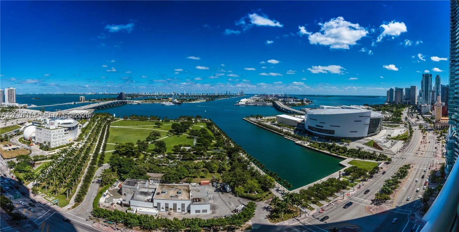 Foto de propiedad en 900 Biscayne Boulevard 2604, Miami, FL 33132 Miami con MLS#
