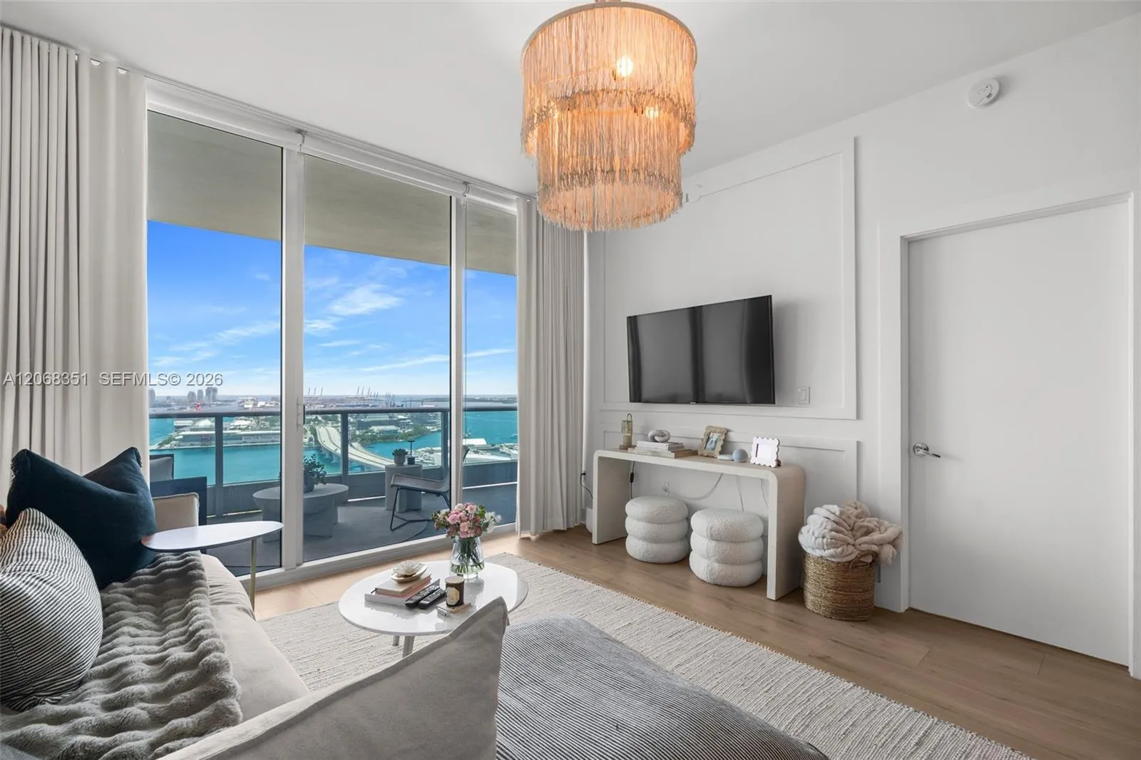 Foto de propiedad en 900 Biscayne Boulevard 3103, Miami, FL 33132 Miami con MLS#
