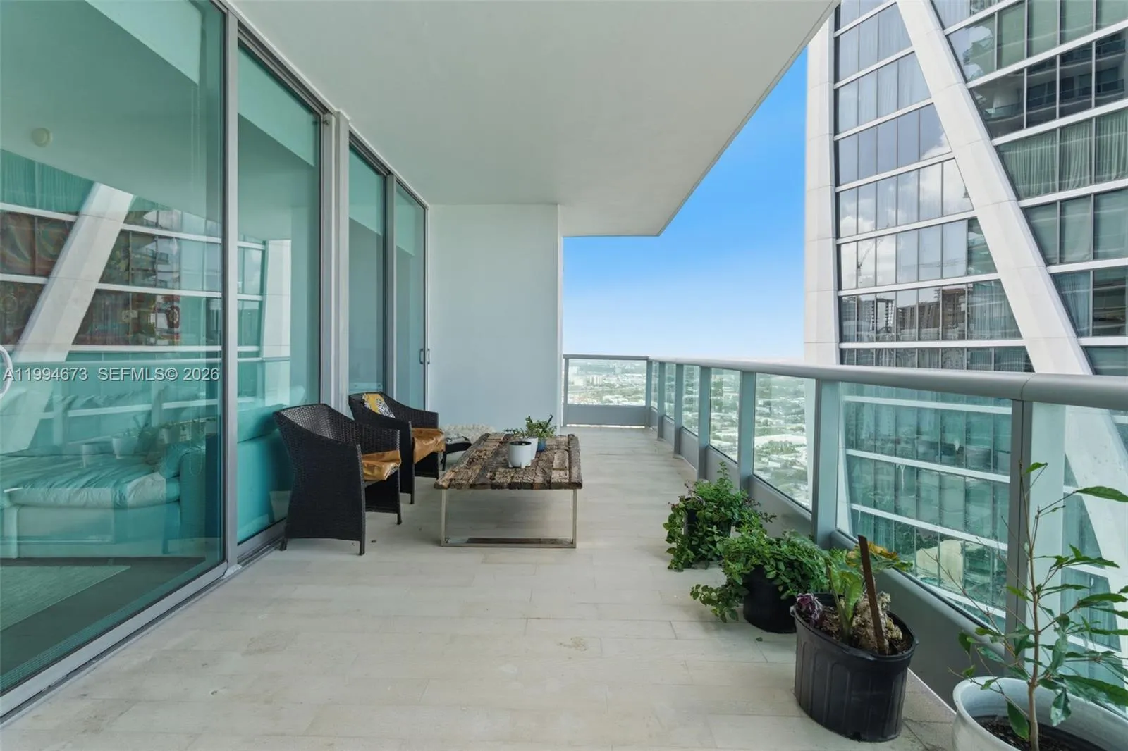 Foto de propiedad en 900 Biscayne Boulevard 4308, Miami, FL 33132 Miami con MLS#