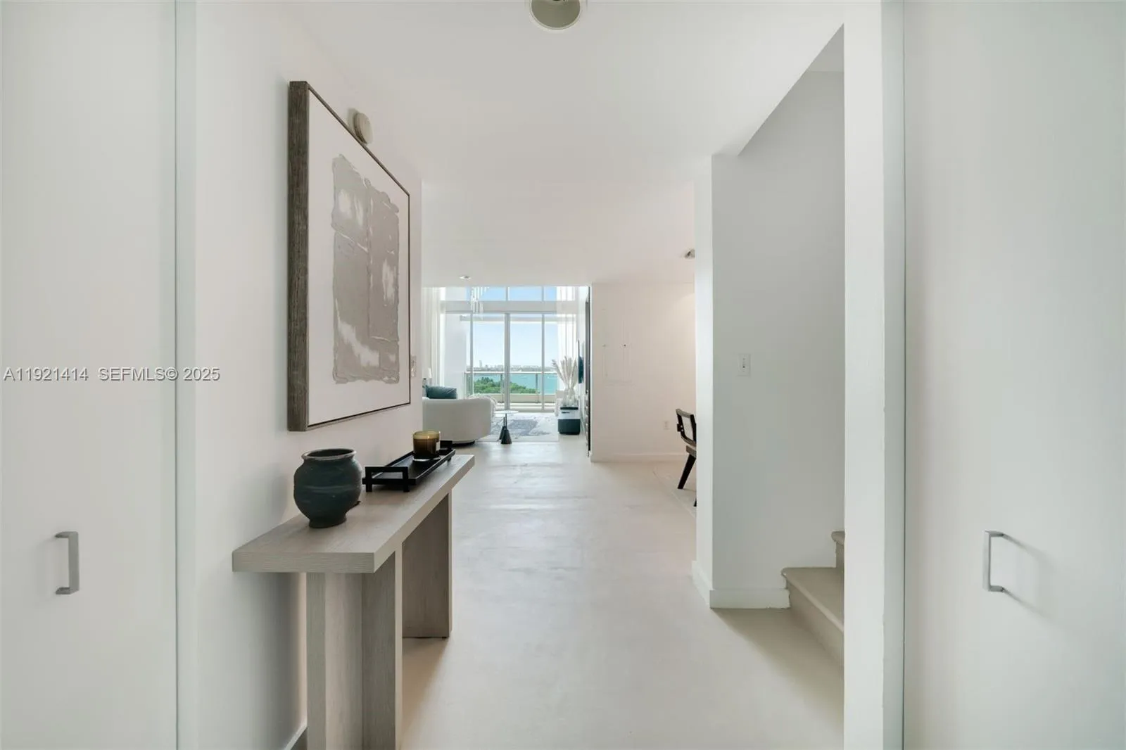 Foto de propiedad en 900 Biscayne Boulevard 905, Miami, FL 33132 Miami con MLS#