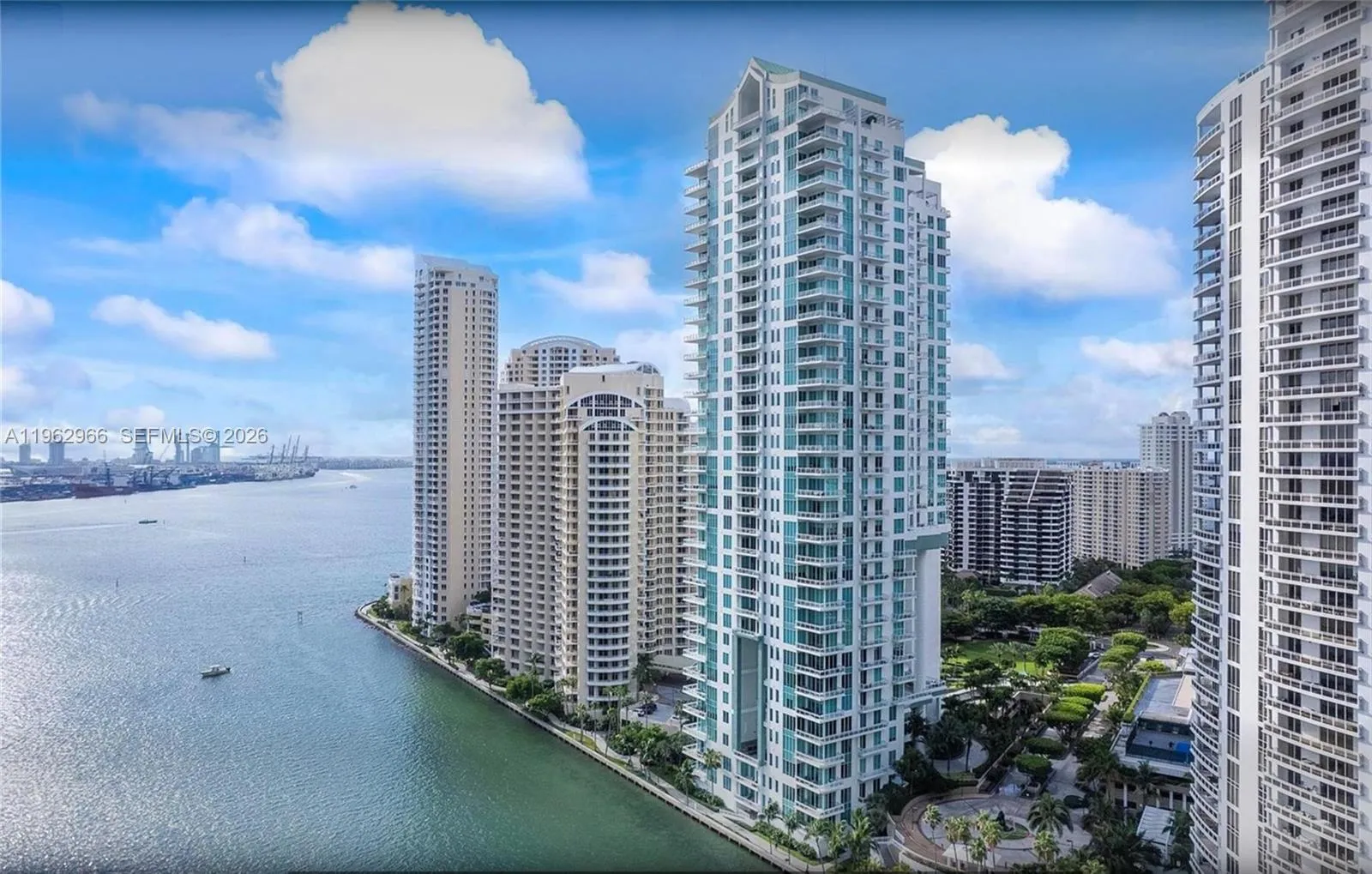 Vendido 900 Brickell Key Boulevard 1101, Miami, FL 33131, Miami, FL 33131