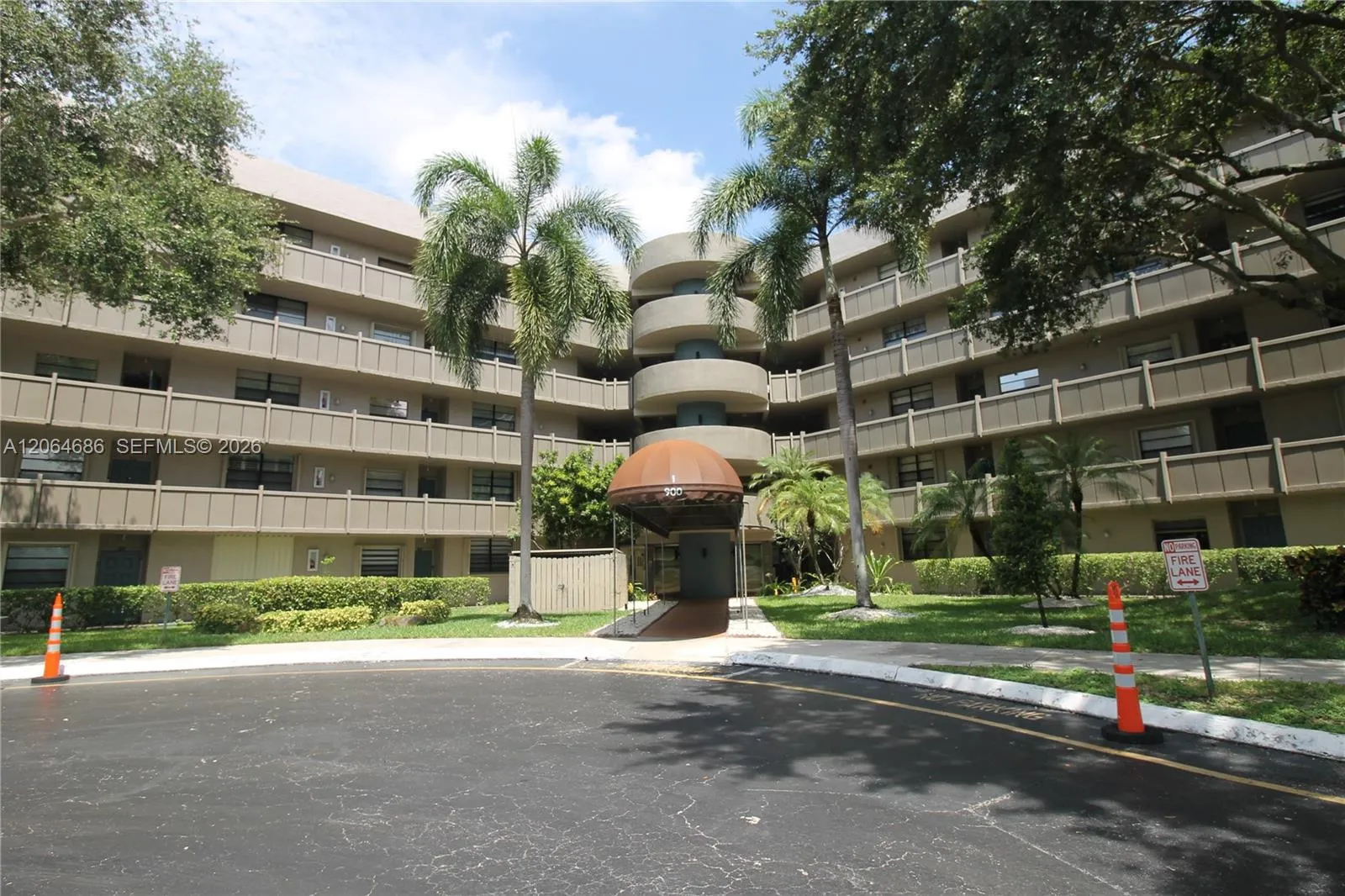 En Venta 900 Colony Point Circle 216, Pembroke Pines, FL 33026, Pembroke Pines, FL 33026