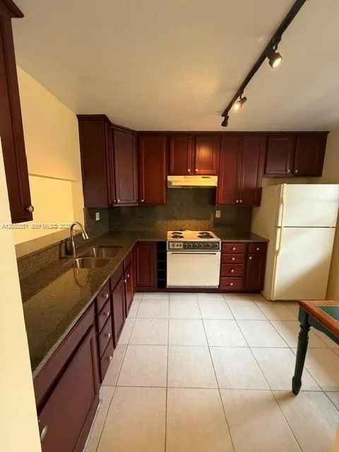 En Venta 900 Colony Point Circle 416, Pembroke Pines, FL 33026, Pembroke Pines, FL 33026