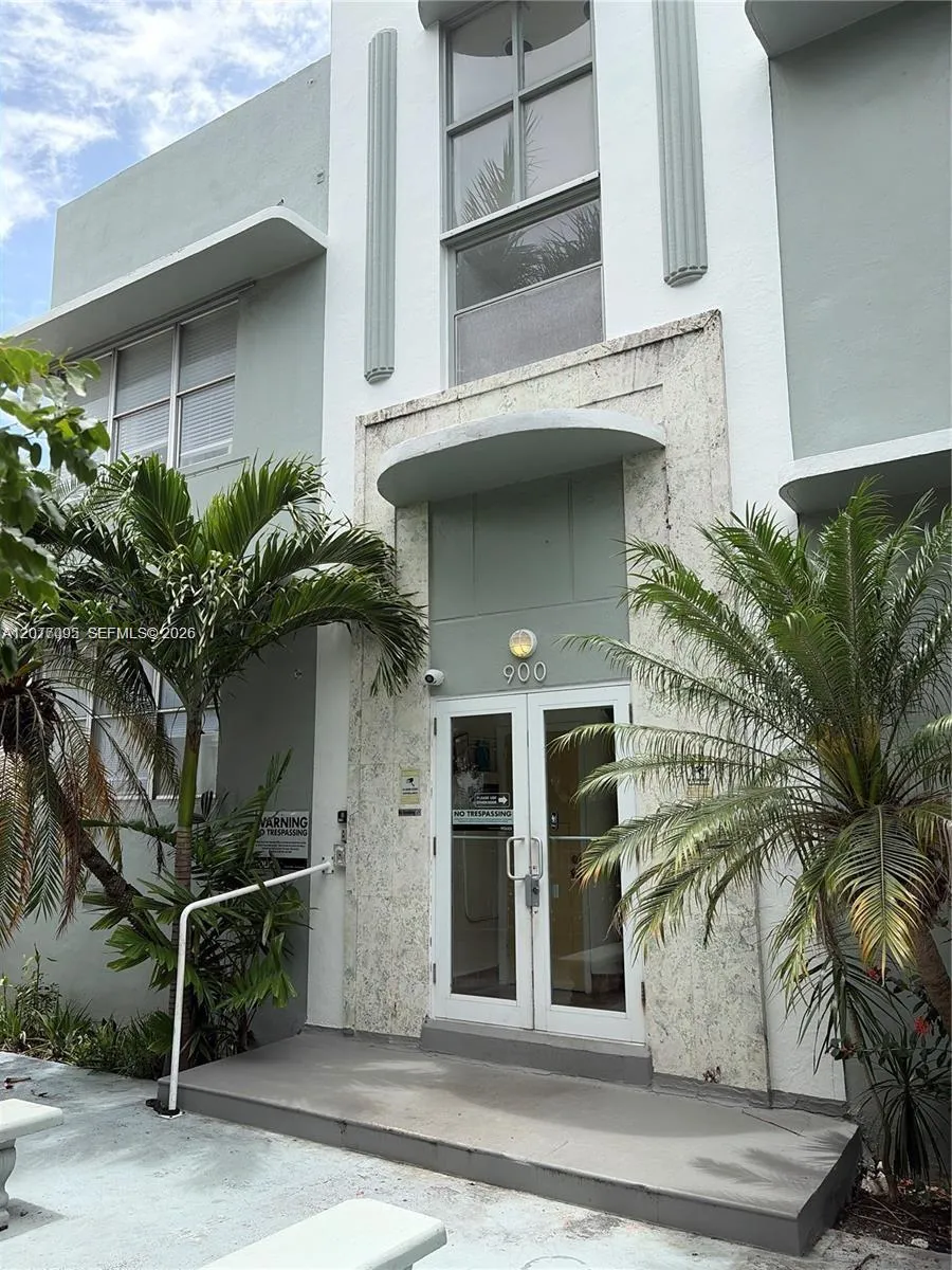 Foto de propiedad en 900 Jefferson Avenue 2, Miami Beach, FL 33139 Miami Beach con MLS# 