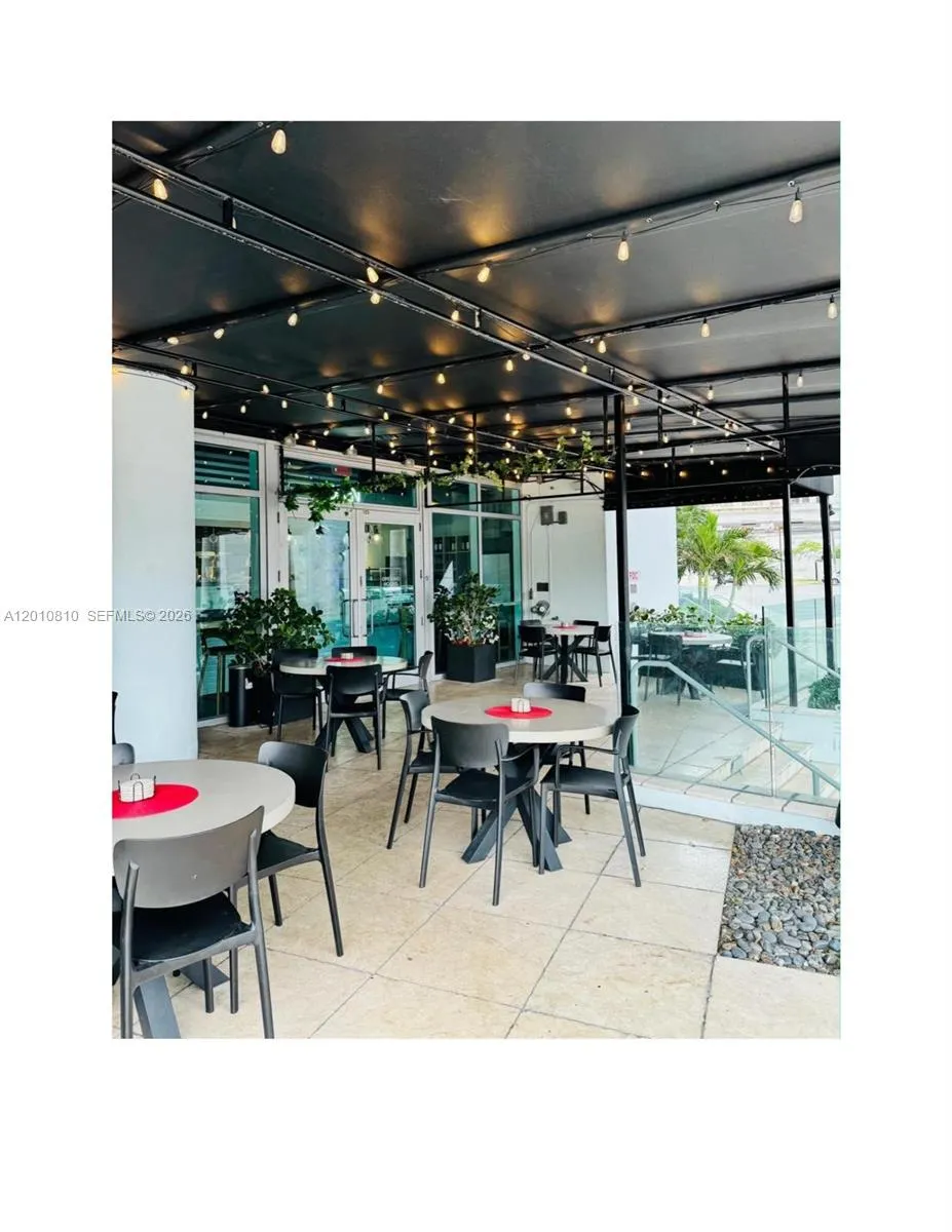En Renta 900 N Biscayne Boulevard R105, Miami, FL 33132, Miami, FL 33132