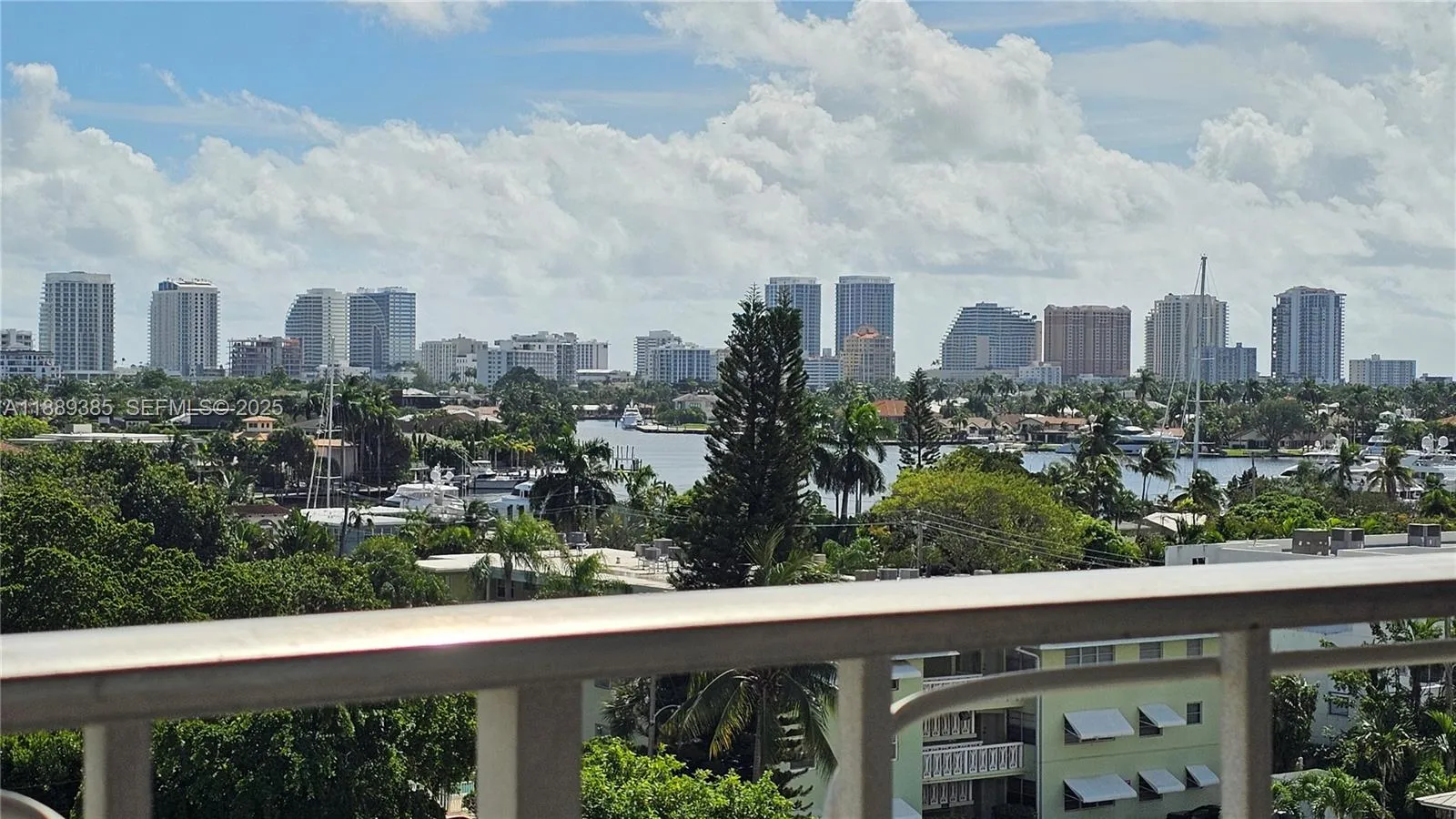 Foto de propiedad en 900 NE 18th Avenue 709, Fort Lauderdale, FL 33304 Fort Lauderdale con MLS# 