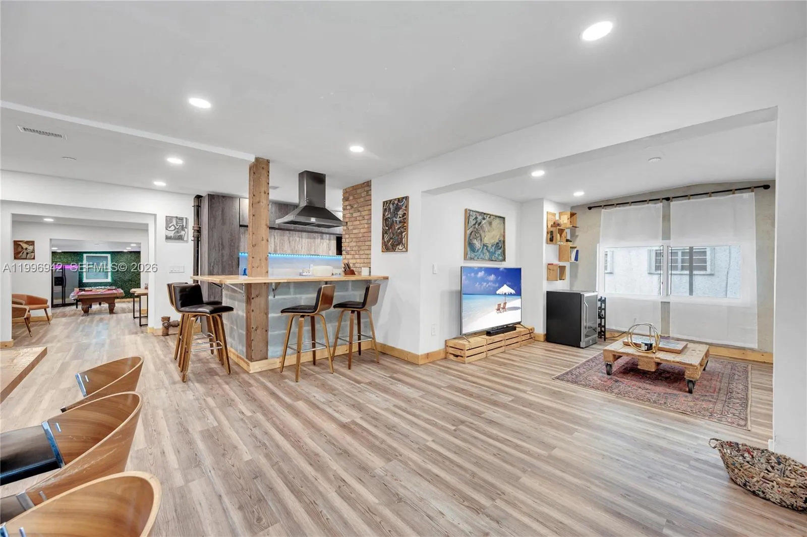 Foto de propiedad en 9000 NW 12th Avenue, Miami, FL 33150 Miami con MLS# 