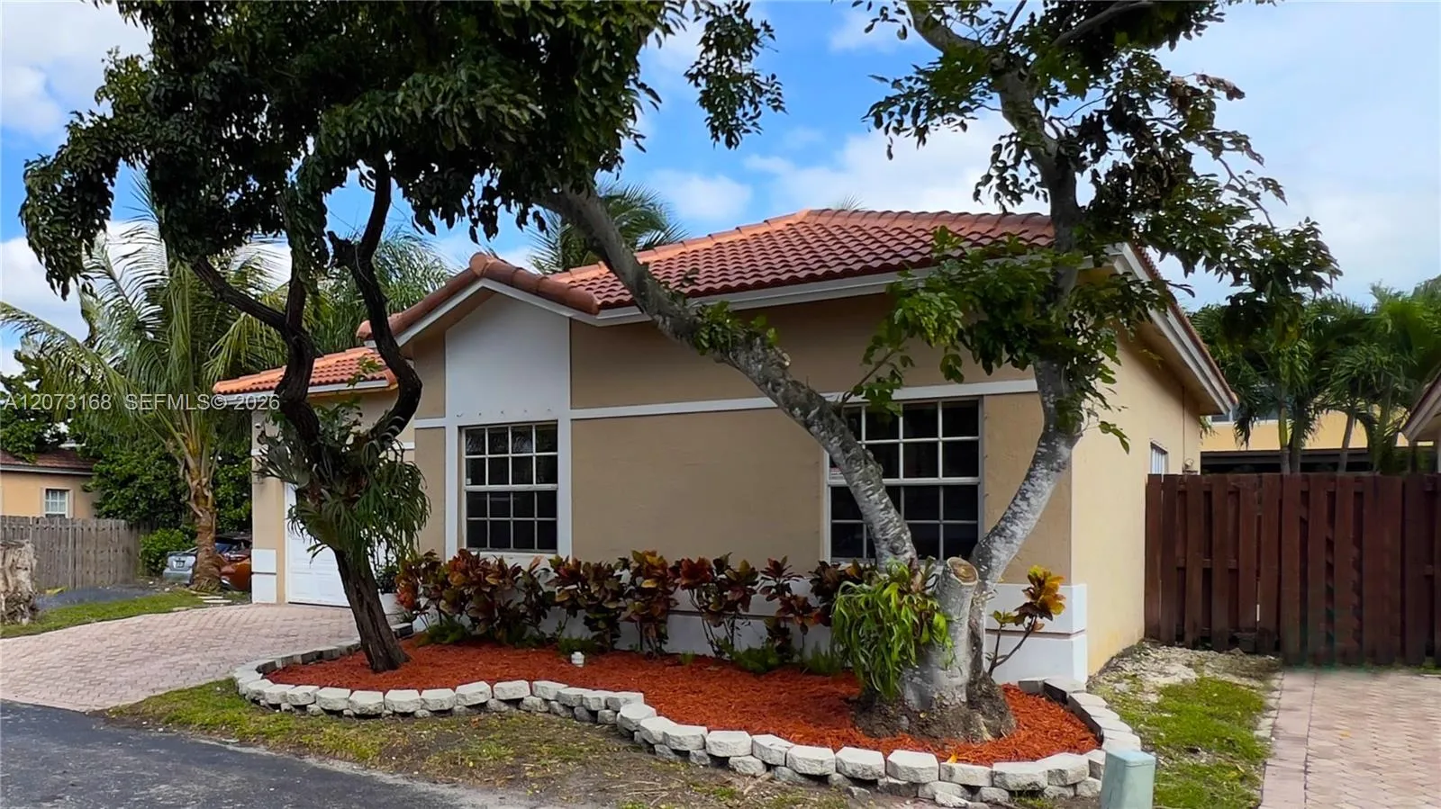En Renta 9000 SW 215th Terrace, Cutler Bay, FL 33189, Cutler Bay, FL 33189