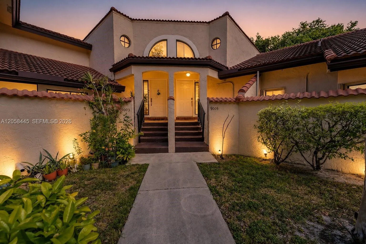 Foto de propiedad en 9005 W Sunrise Boulevard 9005, Plantation, FL 33322 Plantation con MLS# 