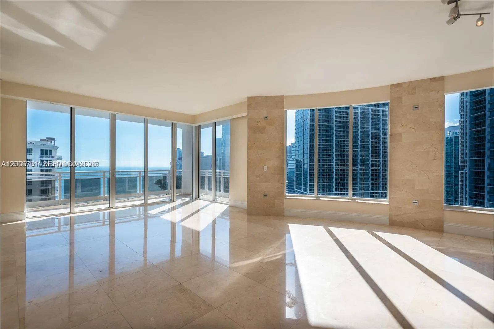 En Venta 901 Brickell Key Boulevard 3004, Miami, FL 33131, Miami, FL 33131