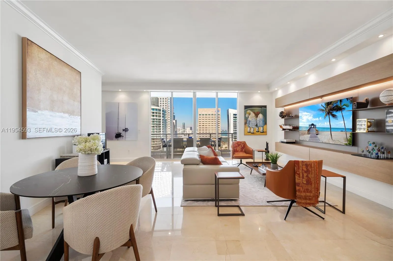 Foto de propiedad en 901 Brickell Key Boulevard 3706, Miami, FL 33131 Miami con MLS#