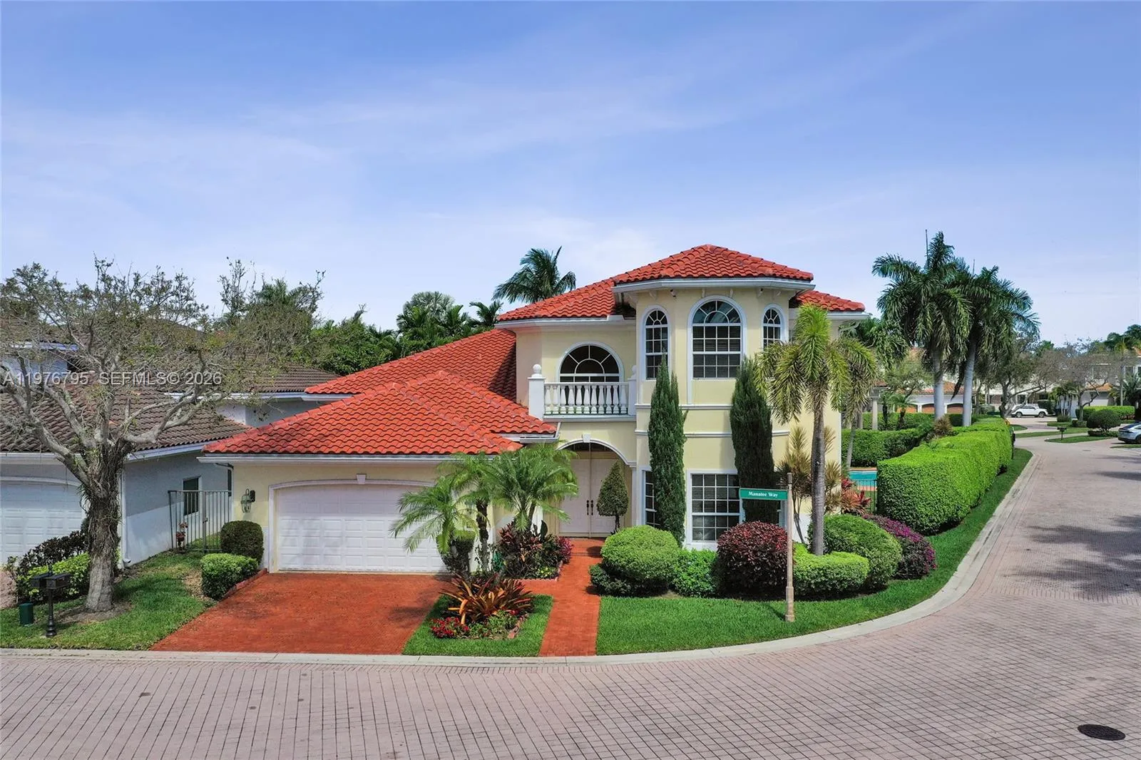 Vendido 901 Manatee Way, Hollywood, FL 33019, Hollywood, FL 33019
