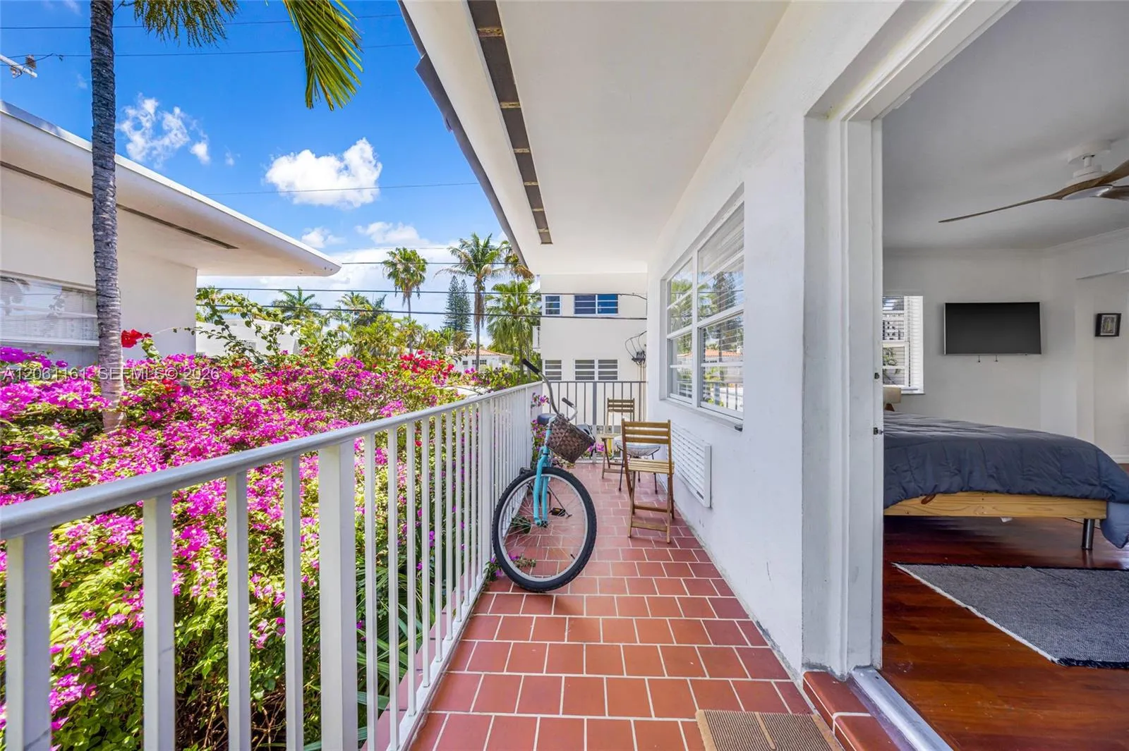 Foto de propiedad en 901 Meridian Avenue 207, Miami Beach, FL 33139 Miami Beach con MLS# 