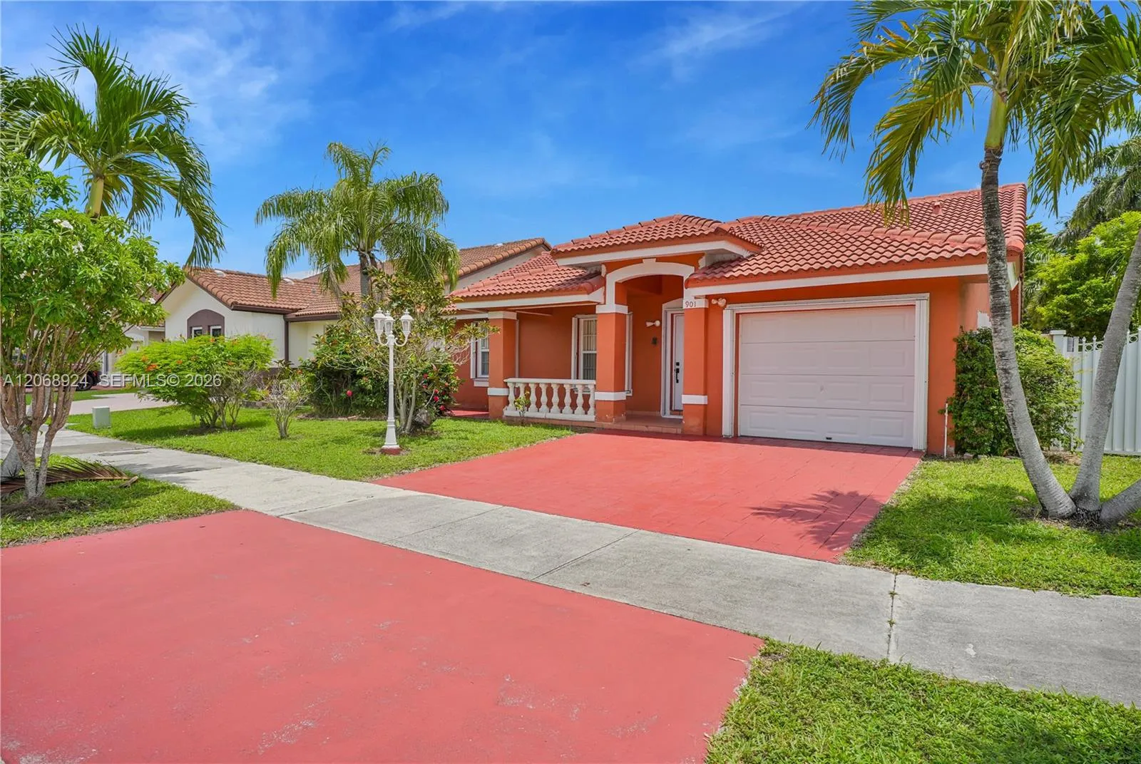 En Venta 901 NW 128th Place, Miami, FL 33182, Miami, FL 33182