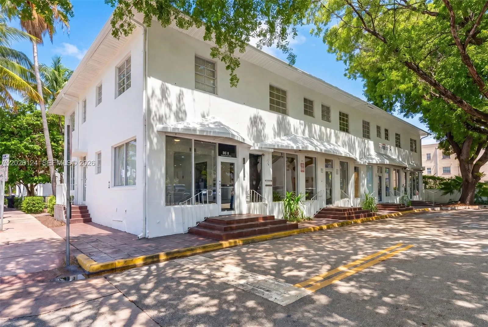 Foto de propiedad en 901 Pennsylvania Avenue CU-1, Miami Beach, FL 33139 Miami Beach con MLS# 