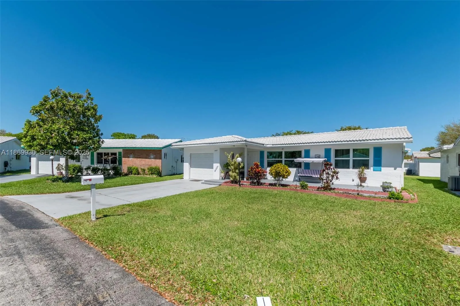Foto de propiedad en 9021 NW 13th Street, Plantation, FL 33322 Plantation con MLS# 